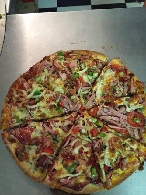 Newell Beach Takeaway And Cafe - Accommodation Port Hedland 1