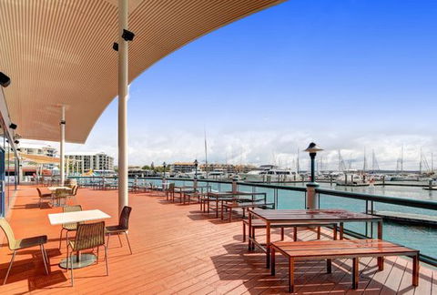 The Boat Club - Accommodation Port Hedland 0
