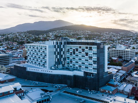 Crowne Plaza Hobart - Accommodation Port Hedland 2
