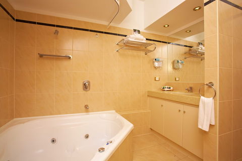Quest Savoy - Accommodation Port Hedland 8