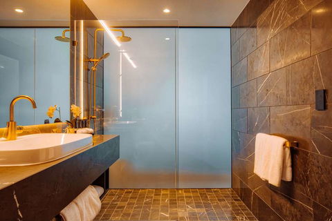 Eatons Hill Hotel - Accommodation Port Hedland 5