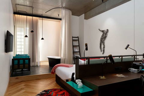 QT Melbourne - Accommodation Port Hedland 7