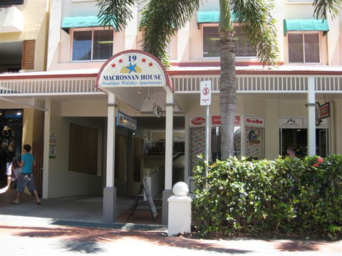 Macrossan House Boutique Holidays Apts - Accommodation Port Hedland 1