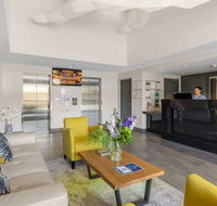H on Mitchell Apartment Hotel