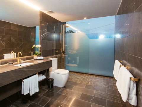 Eatons Hill Hotel - Accommodation Port Hedland 2