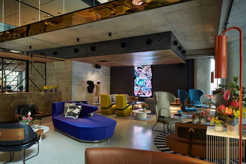 QT Melbourne - Accommodation Port Hedland 1