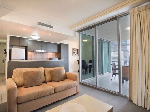 Oaks Casino Towers - Accommodation Port Hedland 2