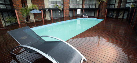 Warrnambool Central Court - Accommodation Port Hedland 2