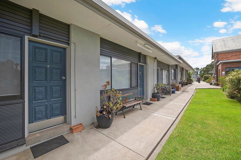 Hamilton Lakeside Motel - Accommodation Port Hedland 0