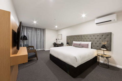 Avenue Hotel Canberra - Accommodation Port Hedland 2