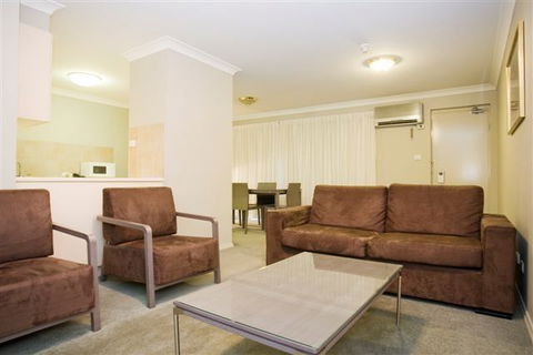 Pinnacle Apartments - Accommodation Port Hedland 2
