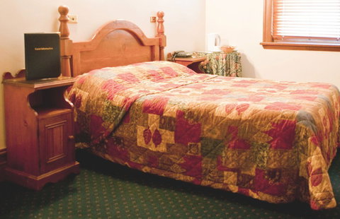 O'Malleys Hotel - Accommodation Port Hedland 1
