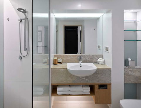RACV Royal Pines Resort - Accommodation Port Hedland 2
