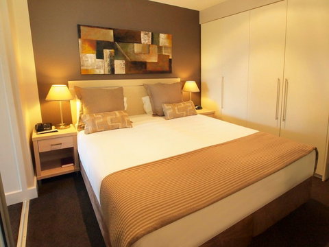 Oaks Pier Plaza - Accommodation Port Hedland 2