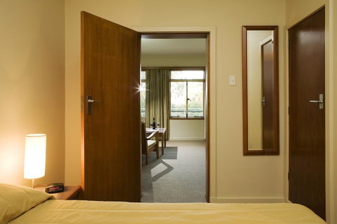 University House - ANU - Accommodation Port Hedland 19