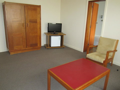 University House - ANU - Accommodation Port Hedland 41