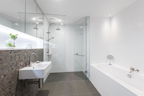 Vibe Hotel Canberra - Accommodation Port Hedland 9