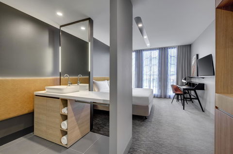 Vibe Hotel Canberra - Accommodation Port Hedland 43