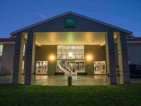 Ibis Styles Canberra - Accommodation Port Hedland 0