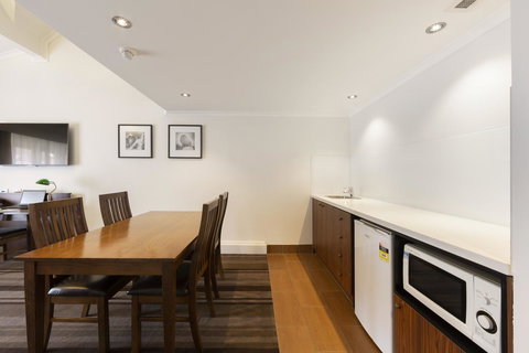 Mercure Canberra - Accommodation Port Hedland 17