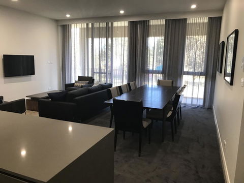 Knightsbridge Canberra - Accommodation Port Hedland 35