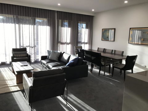 Knightsbridge Canberra - Accommodation Port Hedland 33