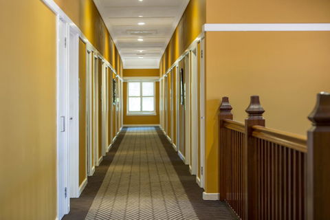 Hotel Kurrajong Canberra - Accommodation Port Hedland 16