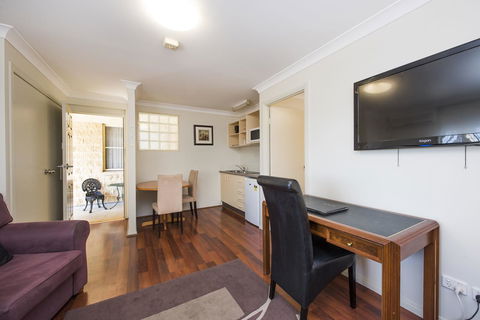 Soldiers Motel - Accommodation Port Hedland 6