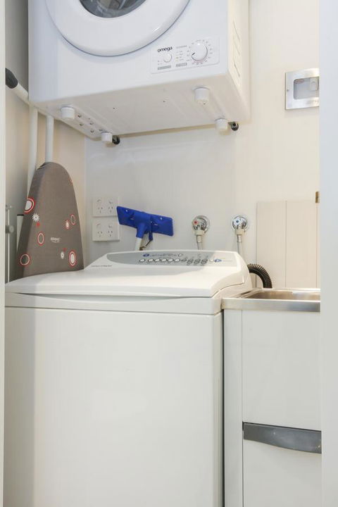 Dockside 4 Kingston ACT - Accommodation Port Hedland 9