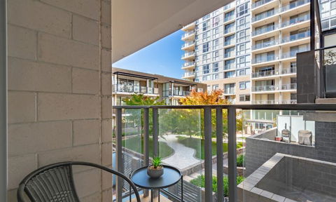 Spacious 1BR Stylish New Acton Apartment +Parking - Accommodation Port Hedland 6