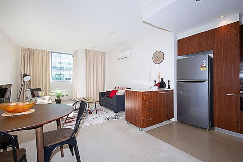 Spacious 1BR Stylish New Acton Apartment +Parking - Accommodation Port Hedland 8