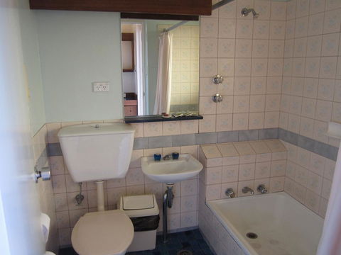 Canberra Lyneham Motor Inn - Accommodation Port Hedland 9