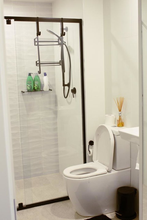 Stylish, Modern, Cute As A Button - Braddon CBD - Accommodation Port Hedland 8