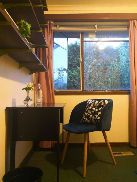Space And Quiet Safe Room Canberra - Accommodation Port Hedland 9