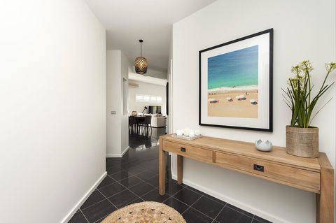 Mollymook Beachfront Penthouse 9 - Accommodation Port Hedland 7