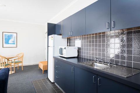 The Woden Hotel - Accommodation Port Hedland 12