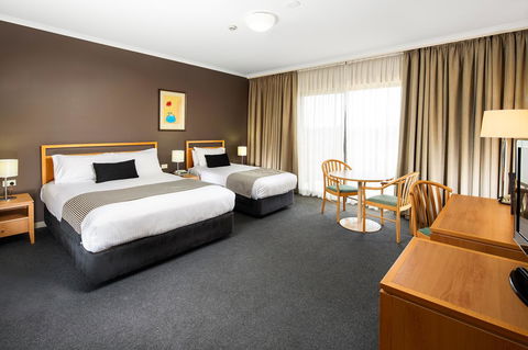 The Woden Hotel - Accommodation Port Hedland 0