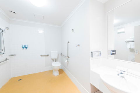 The Woden Hotel - Accommodation Port Hedland 6