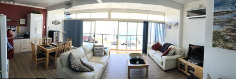 Crystal Blue Apartment - Accommodation Port Hedland 32