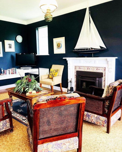 The Lake House Retreat - Accommodation Port Hedland 2