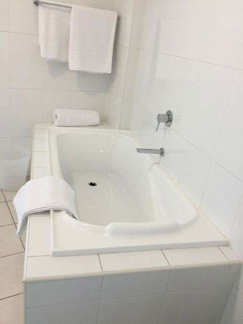 Wallaroo Marina Waterfront Luxe Apartment - Accommodation Port Hedland 20