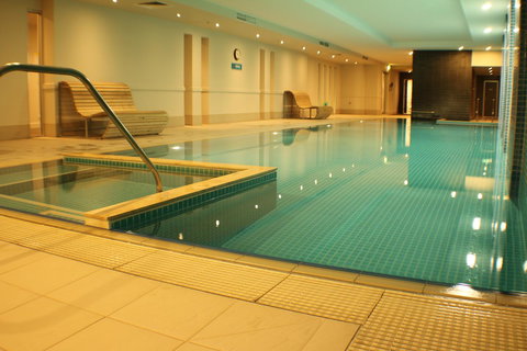 Beachside Luxury Apartments One & Two Bedroom In Beachfront Oaks Pier Building - Accommodation Port Hedland 38