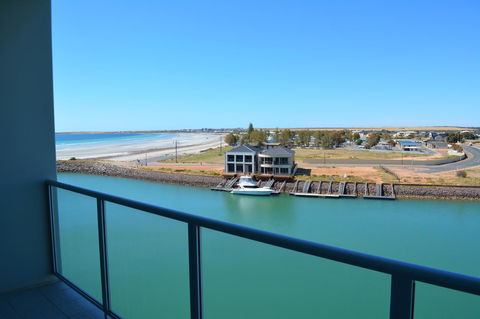 Wallaroo Marina Luxury Apartment - Accommodation Port Hedland 6