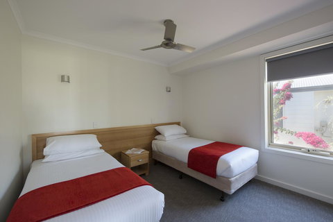 The Retreat West Beach Parks - Accommodation Port Hedland 18
