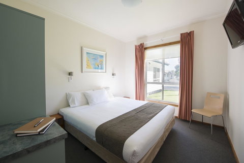 The Retreat West Beach Parks - Accommodation Port Hedland 24