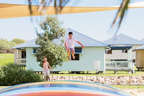 The Retreat West Beach Parks - Accommodation Port Hedland 5