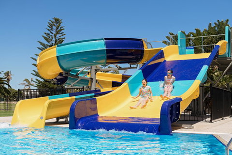 The Retreat West Beach Parks - Accommodation Port Hedland 2