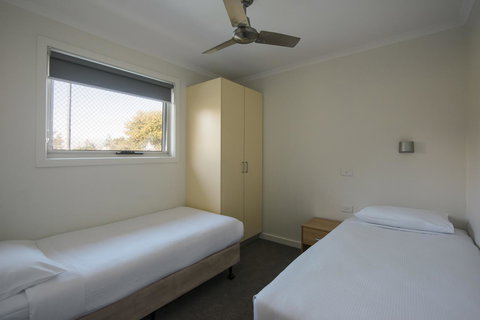The Retreat West Beach Parks - Accommodation Port Hedland 19