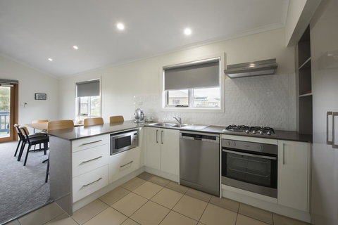 The Retreat West Beach Parks - Accommodation Port Hedland 16