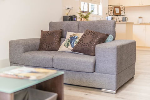 Tanunda\'s Magpie House - Accommodation Port Hedland 0